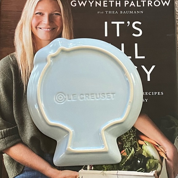 NEW LE CREUSET SANRIO LITTLE TWIN STARS BLUE DISH PLATE POCKET CHANGE CHIP CANDY - Picture 3 of 12